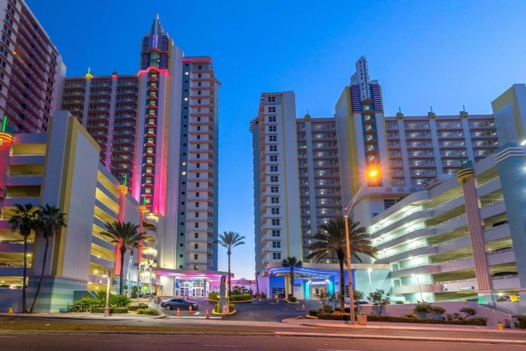 דייטונה ביץ' Penthouse Floor 1 Bedroom Resort Condo Direct Oceanfront Wyndham Ocean Walk - Daytona Funland 1908 מראה חיצוני תמונה