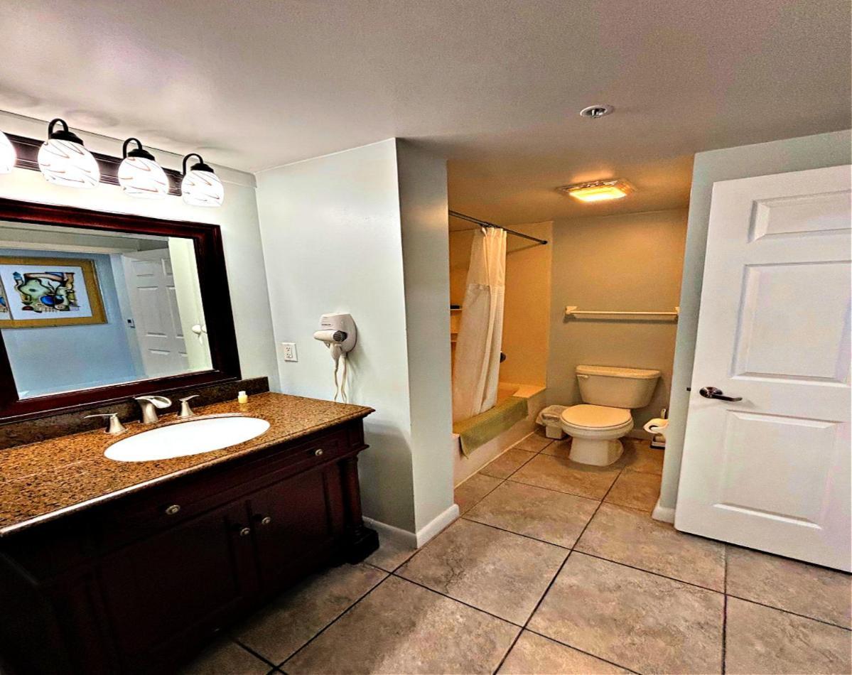 דייטונה ביץ' Penthouse Floor 1 Bedroom Resort Condo Direct Oceanfront Wyndham Ocean Walk - Daytona Funland 1908 מראה חיצוני תמונה